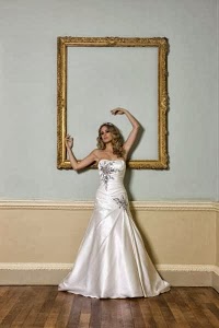 Brides Of Leigh 1074486 Image 0